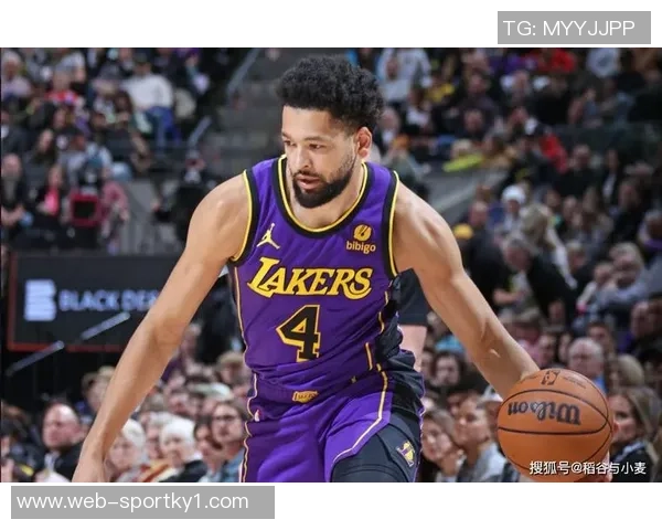 奥特称赞吉莱斯皮表现应获先发期待增加持球组织能力的球员 奥特称赞吉莱斯皮表现应获先发期待增加持球组织能力的球员